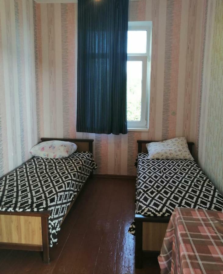 Гостевой Дом Мимоза Gagra Buitenkant foto